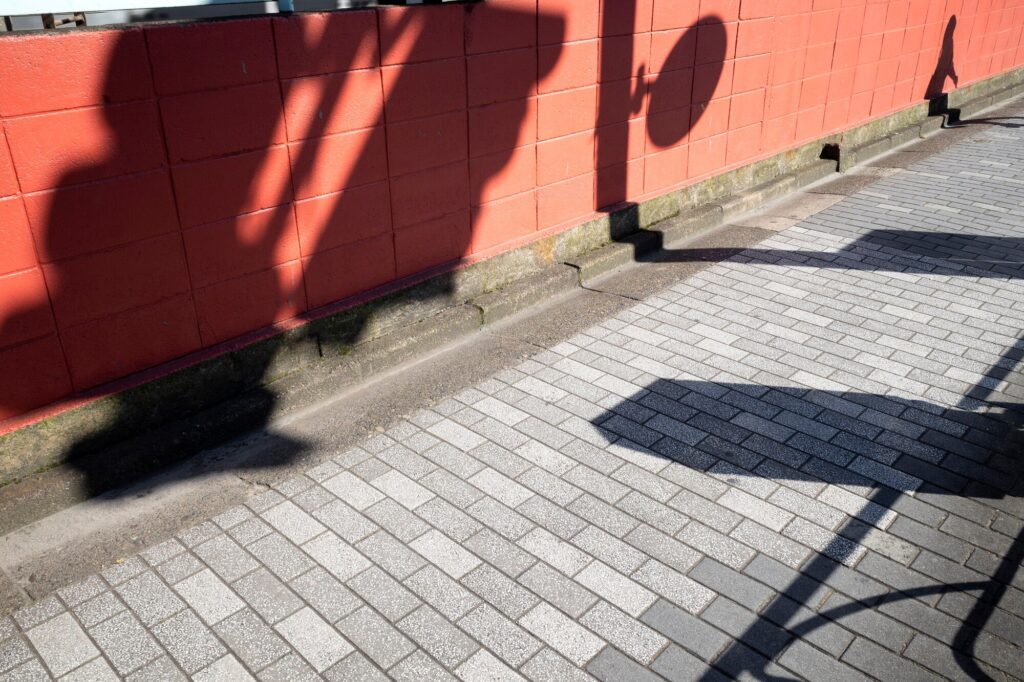 błędy przy montażu obrzeży