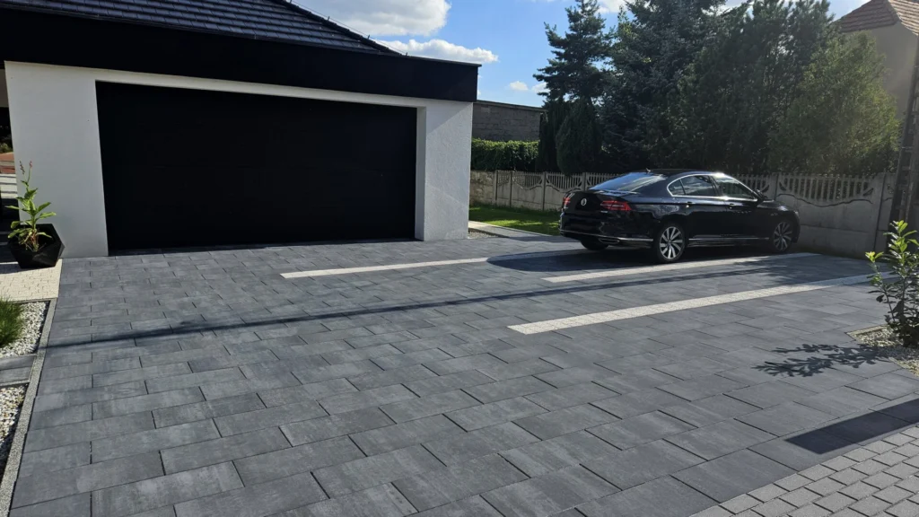 Co wpływa na koszt kostki betonowej