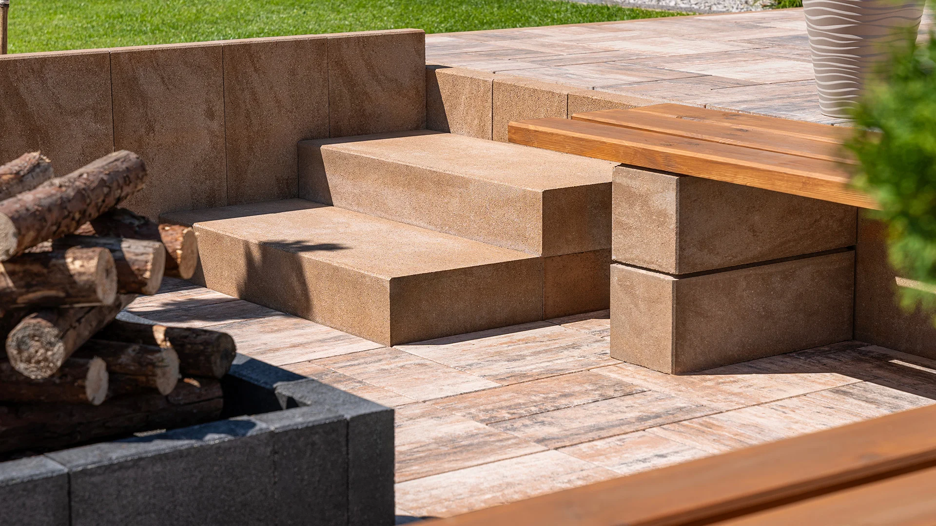 Taras a różnice wysokości w ogrodzie