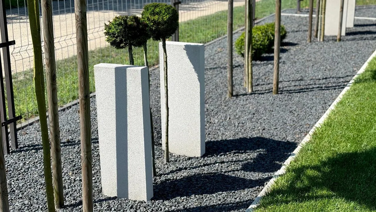 Betonowe dodatki dekoracyjne do ogrodu